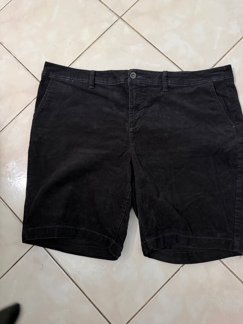 Arizona Jean Company Black Flat Front women’s shorts